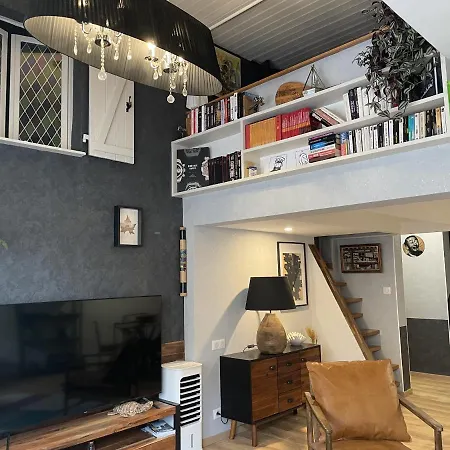 Marches De Saint Cyrice Apartment *